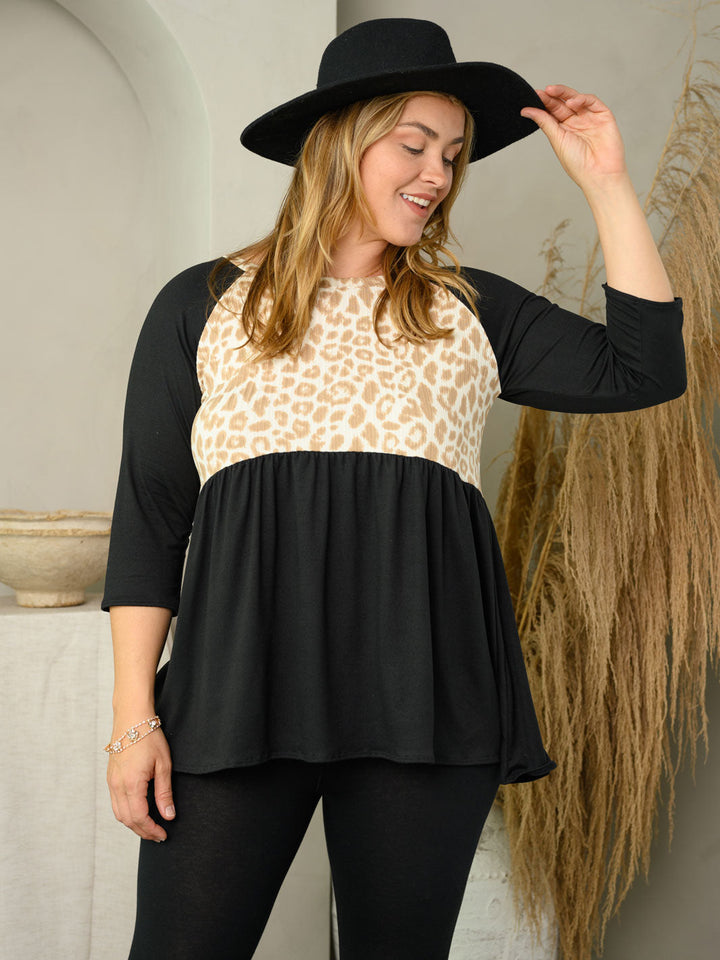 PLUS SIZE 3/4 SLEEVE ANIMAL PRINT TOP