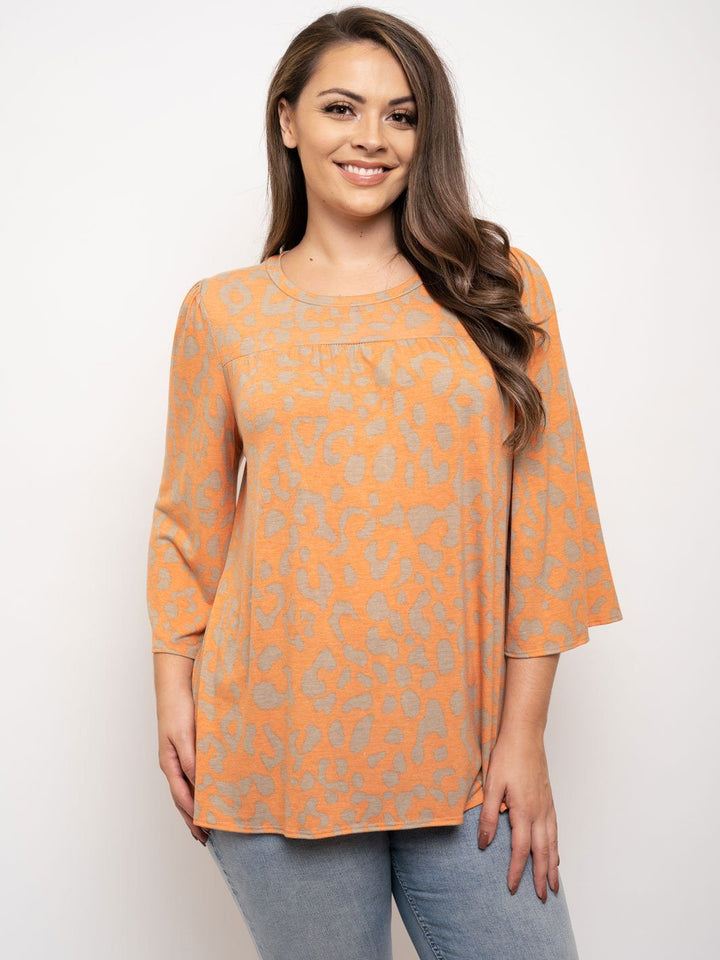 PLUS SIZE FLORAL 3/4 SLEEVE ANIMAL PRINT TUNIC TOP