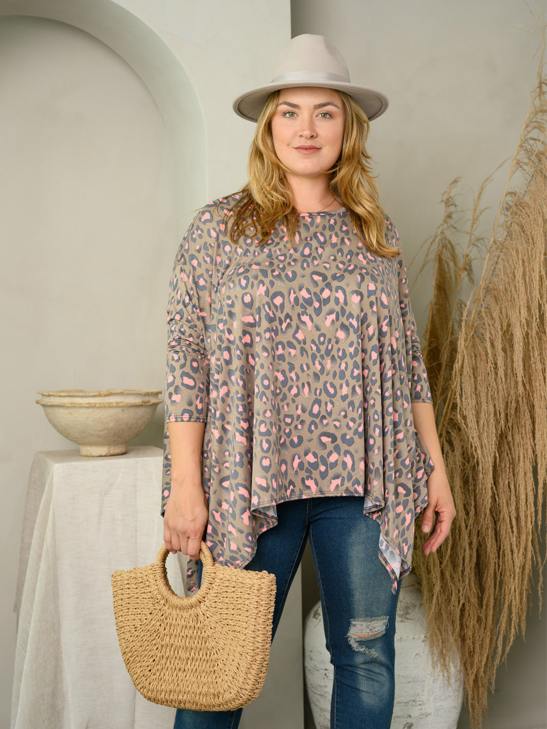 PLUS SIZE DRAPE SLEEVE ANIMAL PRINT TOP