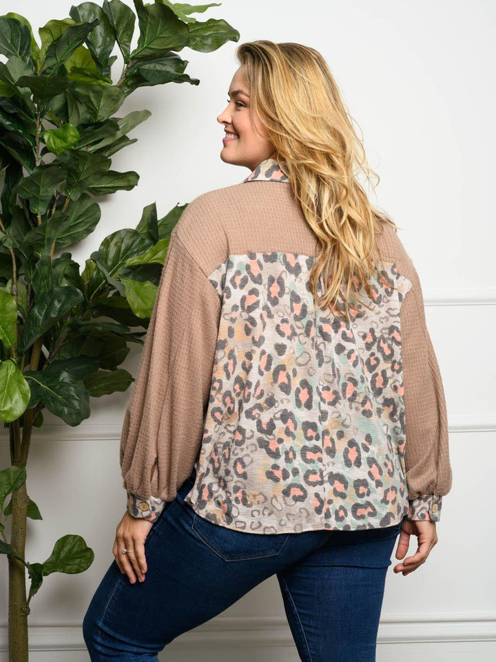 PLUS SIZE LONG SLEEVE ANIMAL PRINT BUTTON UP TOP
