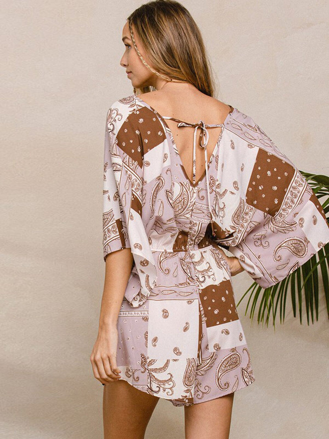 WOMEN'S SHORT SLEEVE V-NECK PAISLEY PRINT ROMPER