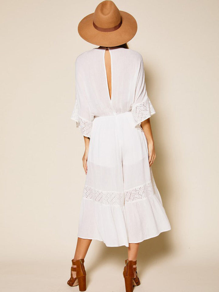 WOMEN'S SHORT SLEEVE V-NECK BUTTON CLOSURE LACE DETAILED JUMPSUIT