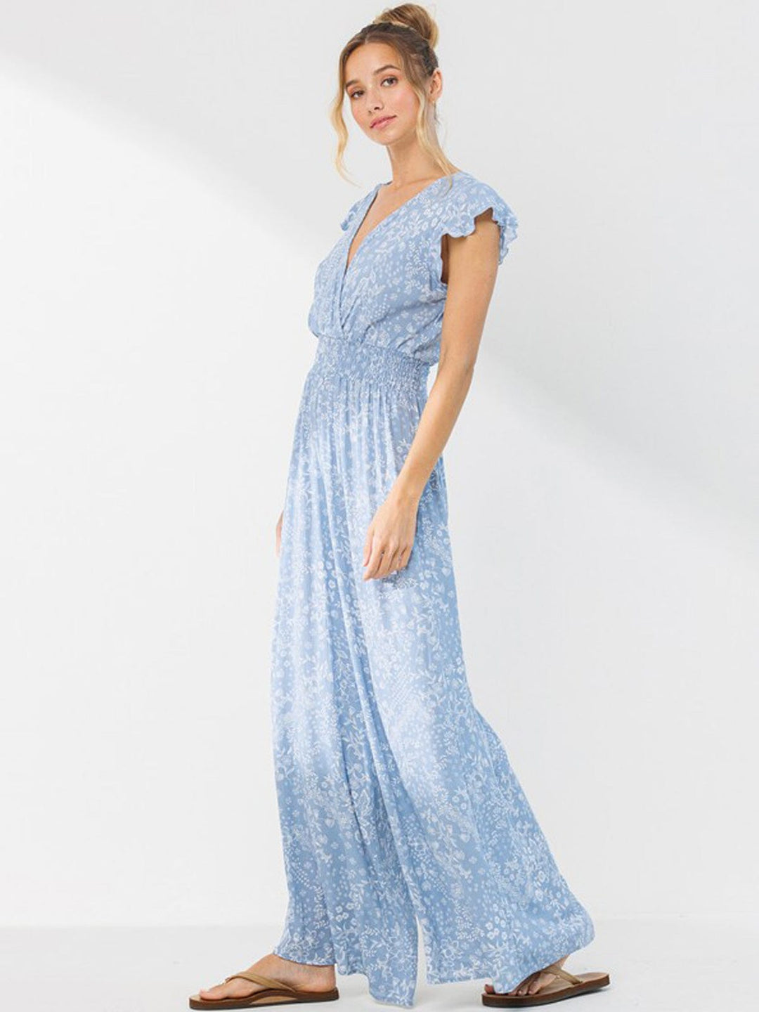 WOMEN'S SLEEVELESS V-NECK SMOCK WAIST FLORAL JUMPSUIT