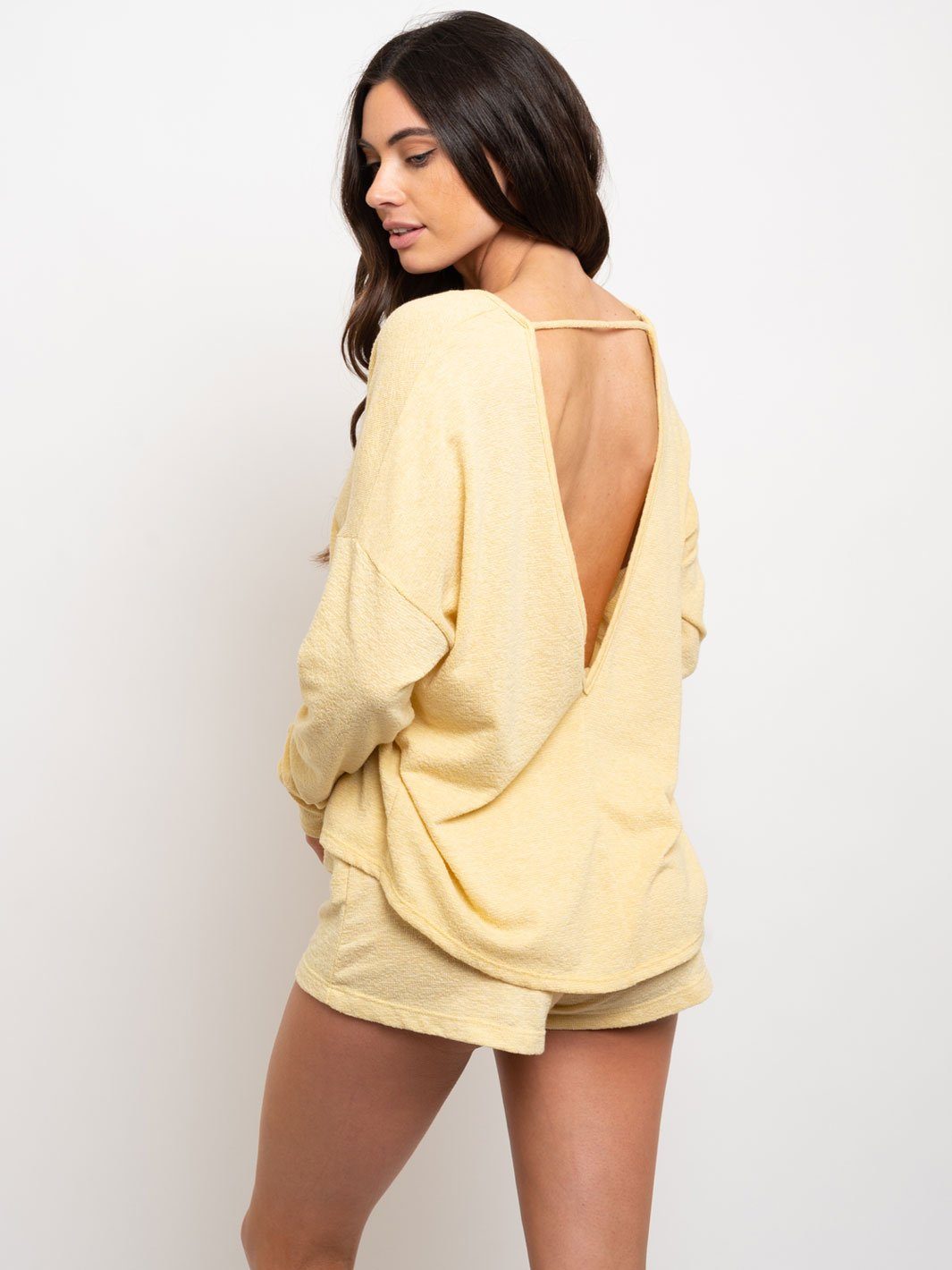 WOMEN'S YELLOW SHORTS