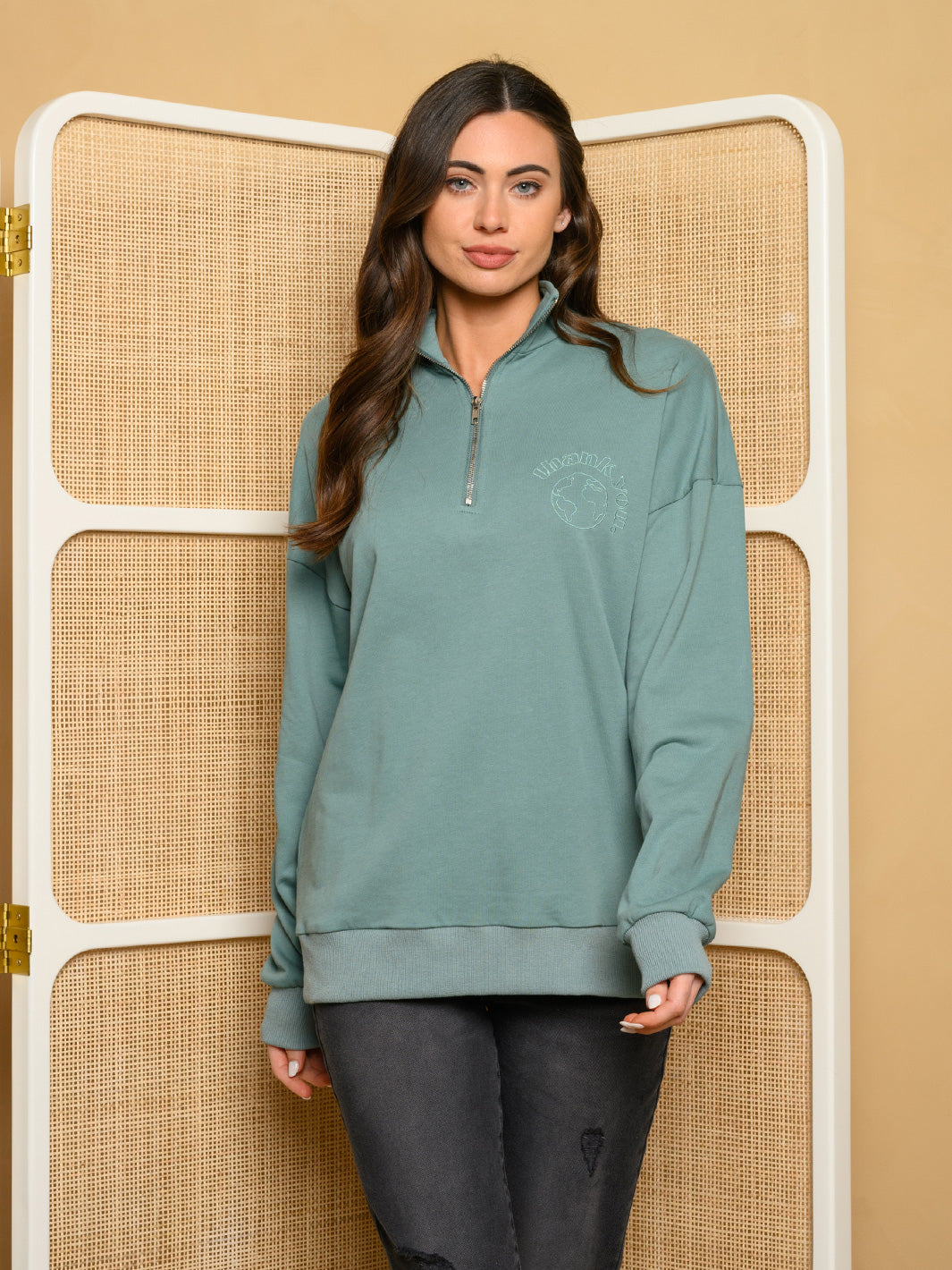WOMEN'S LONG SLEEVE GRAPHIC ZIP UP SWEATER