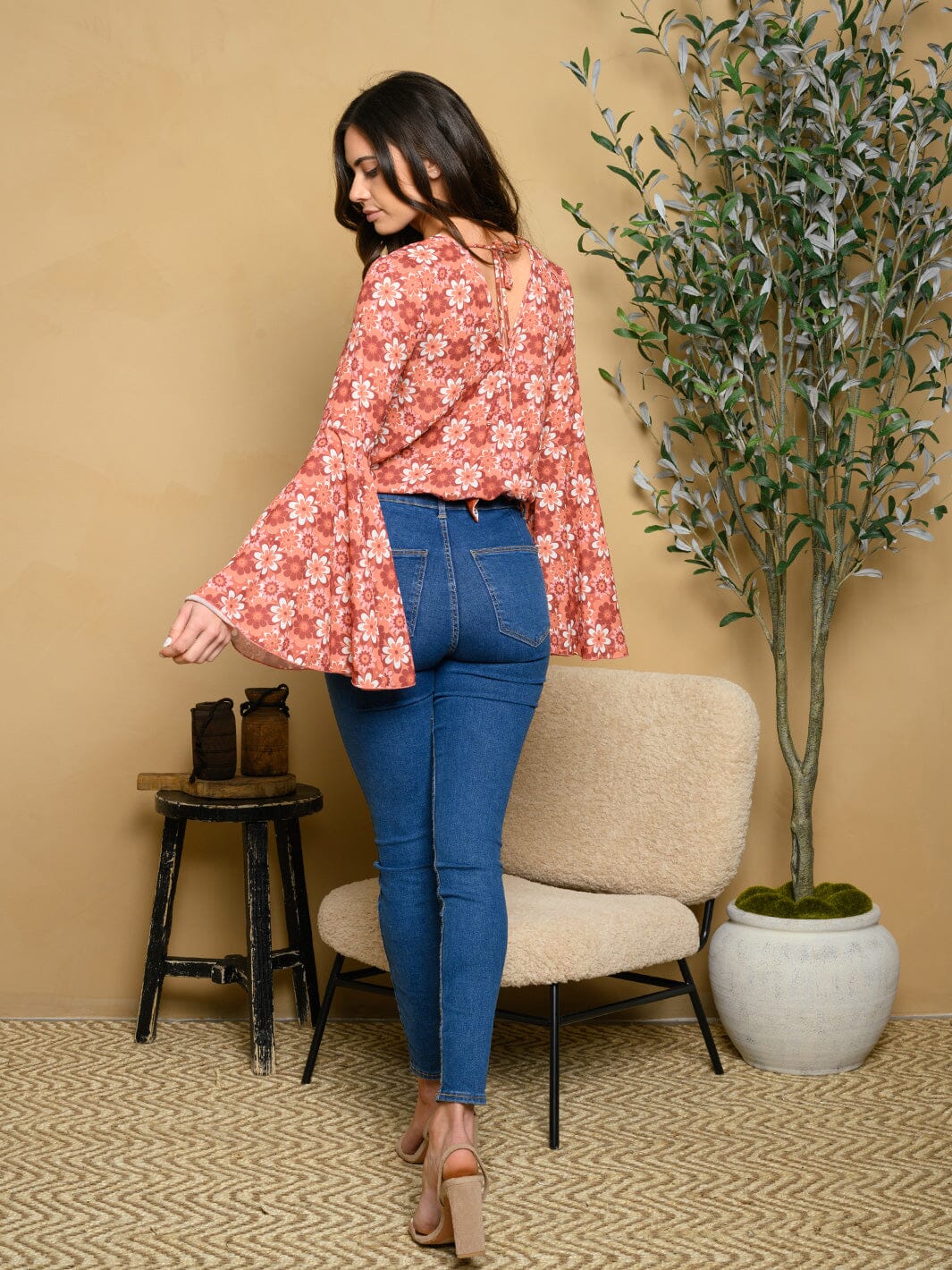 WOMEN'S BELL SLEEVE FLORAL WOVEN BODYSUIT