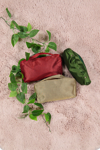 WOMEN'S ASSORTED COLORS COSMETIC BAGS