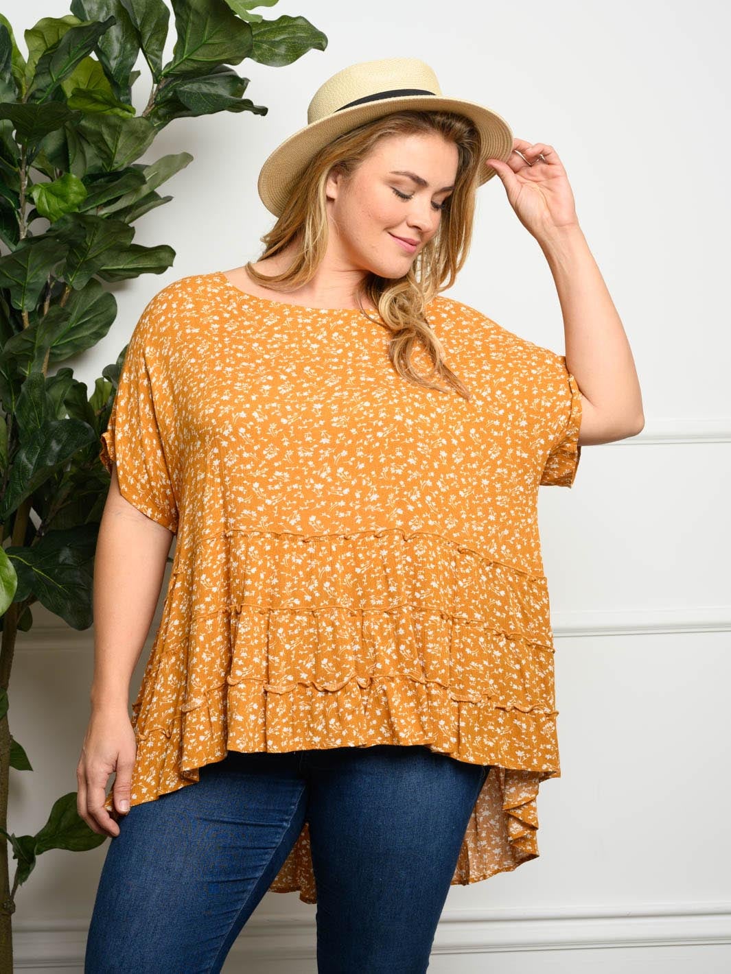 PLUS SIZE FLORAL RUFFLE TUNIC TOP