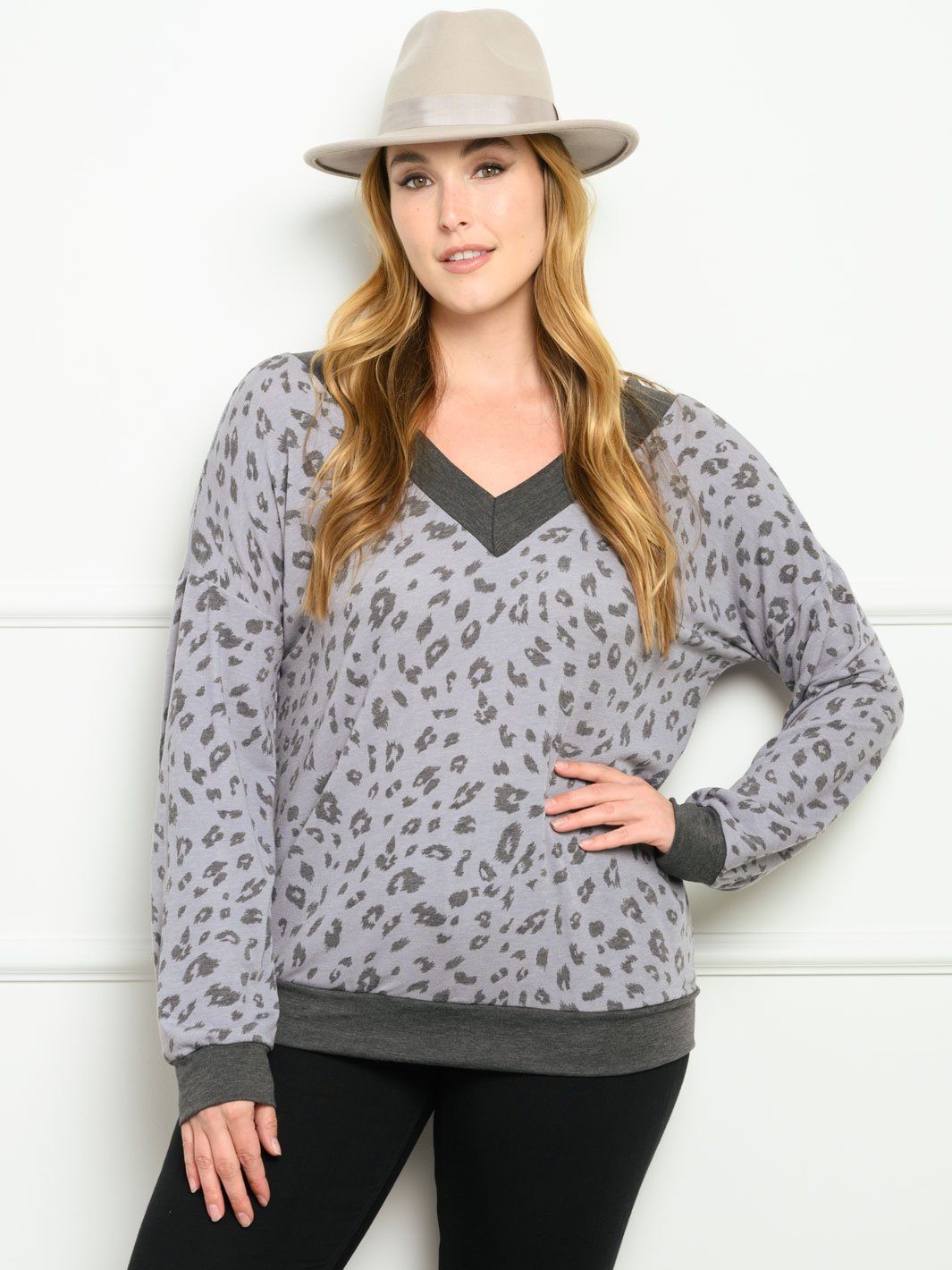 PLUS SIZE LONG SLEEVE ANIMAL PRINT V-NECK TOP