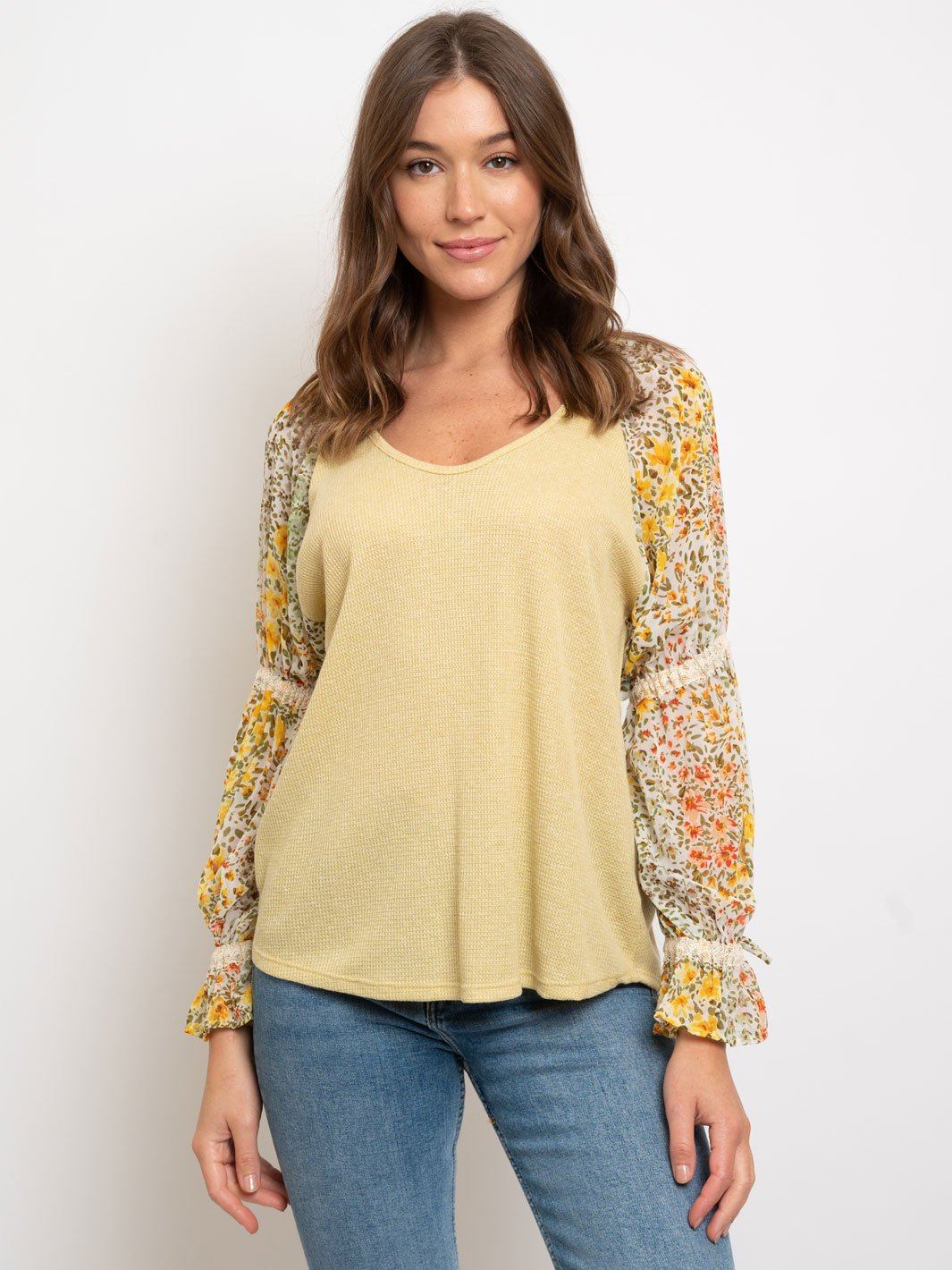 WOMEN'S DOUBLE PUFF FLORAL V-NECK TOP
