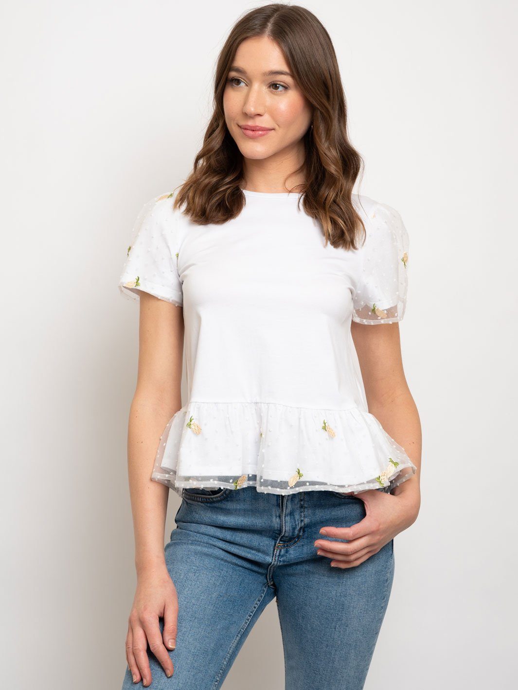 WOMEN'S RUFFLED SLEEVE W/ FLOWER SHEER DETAILED TOP