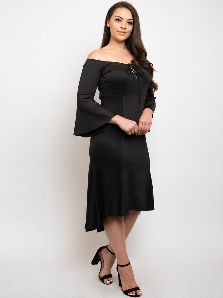 PLUS SIZE FRONT LACE UO BELL SLEEVE MERMAID BOTTOM DRESS