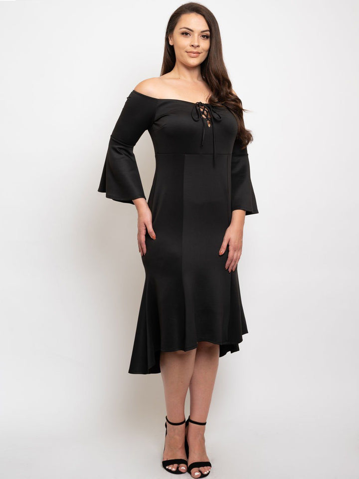 PLUS SIZE FRONT LACE UO BELL SLEEVE MERMAID BOTTOM DRESS