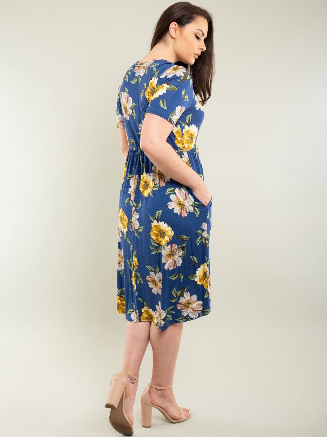 PLUS SIZE FLORAL MIDI DRESS