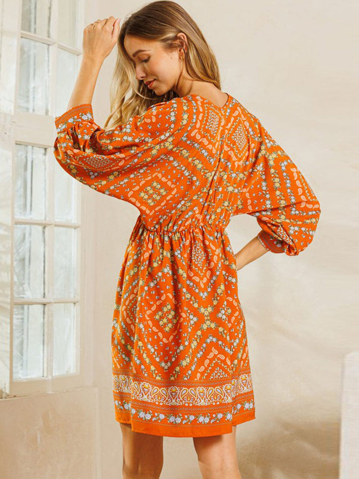 WOMEN'S 3/4 SLEEVE V-NECK ELASTIC WAISTMULTI PRINT MINI DRESS