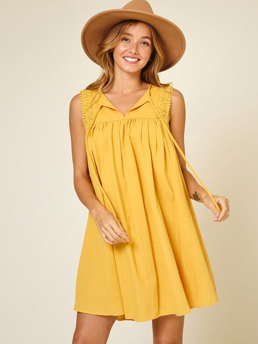 WOMEN'S SLEEVELESS LACE UP FRONT TUNIC MINI DRESS