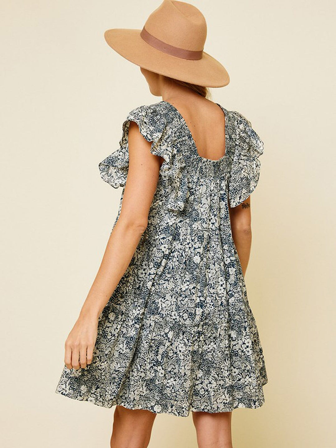 WOMEN'S SLEEVELESS RUFFLE TIERED SMOCK NECK FLORAL MINI DRESS