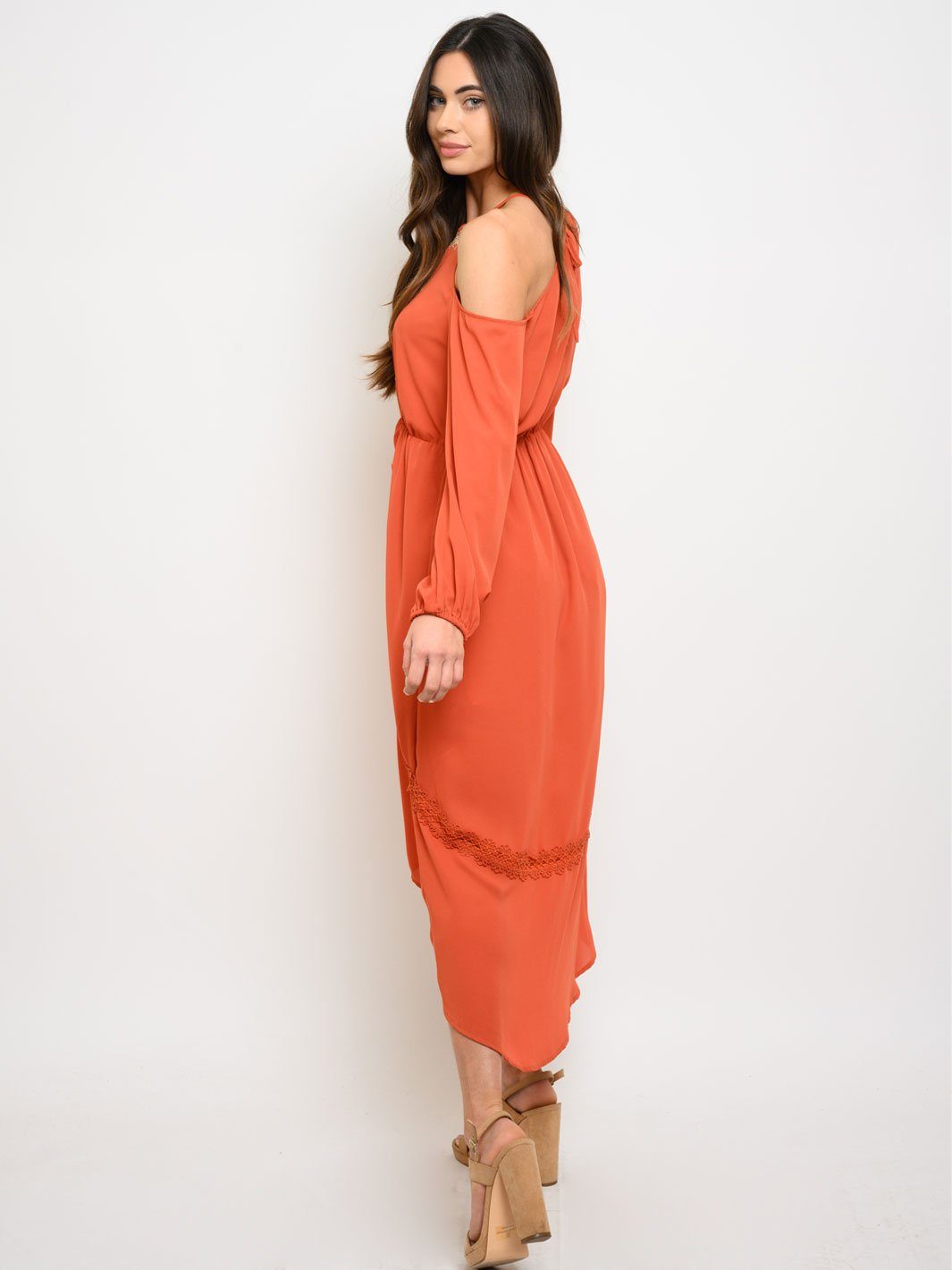 WOMEN'S QUETZAL EMBROIDERY DETAIK COLD SHOULDER MIDI DRESS