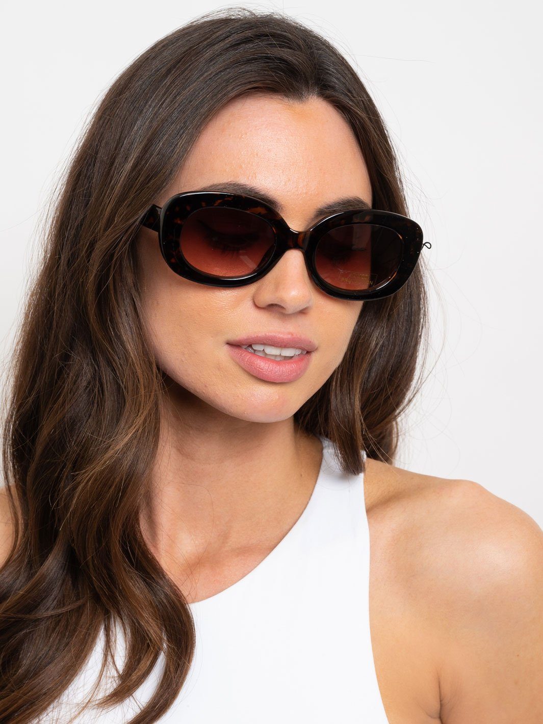 WOMEN'S DAZEY SHADES FASHION EYEWEAR ASSORTED COLORS SUNGLASSES