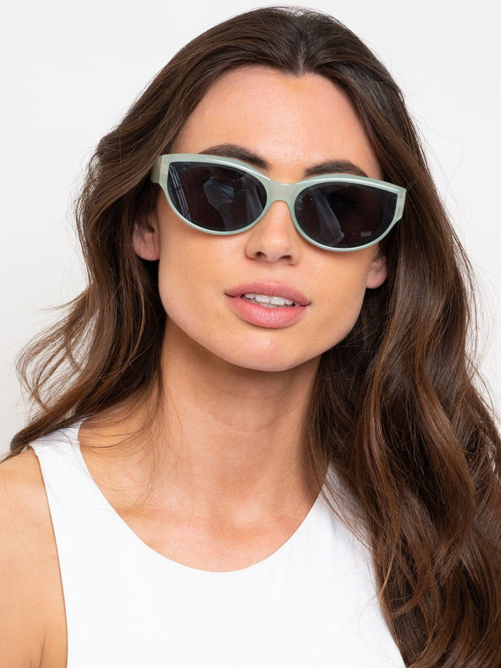 WOMEN'S DAZEY SHADES FASHION EYEWEAR ASSORTED COLORS SUNGLASSES