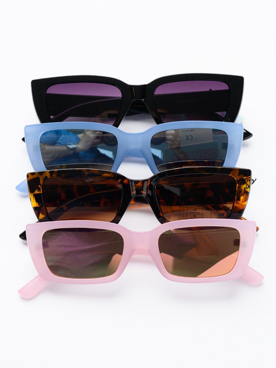 WOMEN'S DAZEY SHADES FASHION EYEWEAR ASSORTED COLORS SUNGLASSES