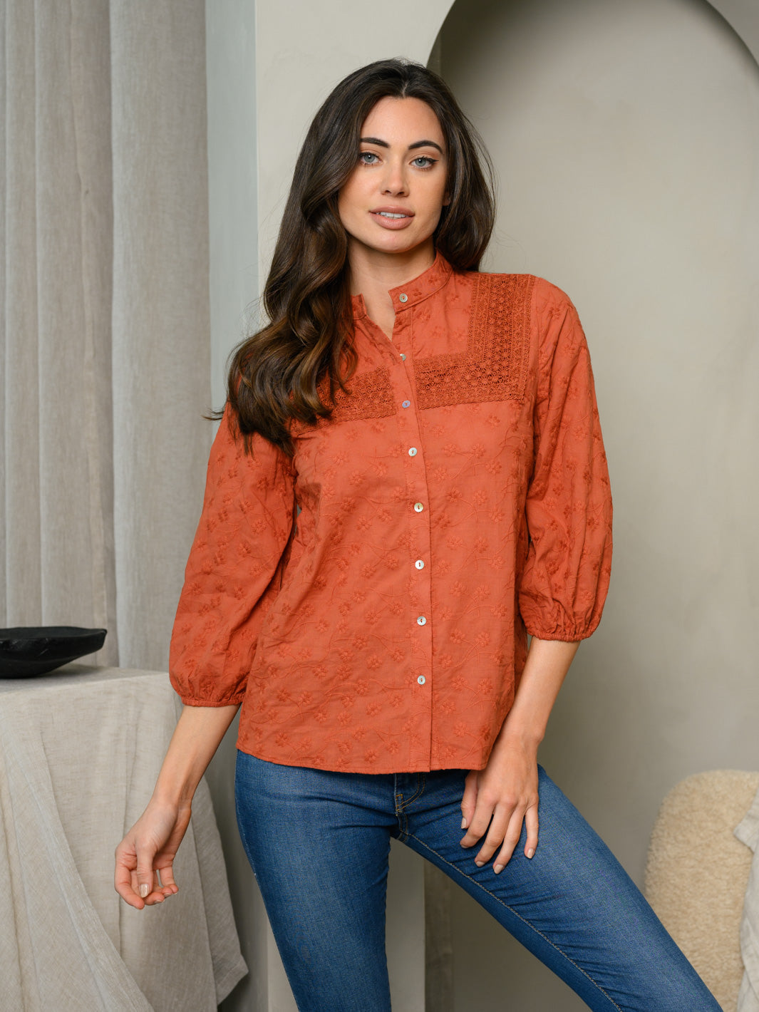 WOMEN'S 3/4 PUFF SLEEVE LACE TRIM TOP