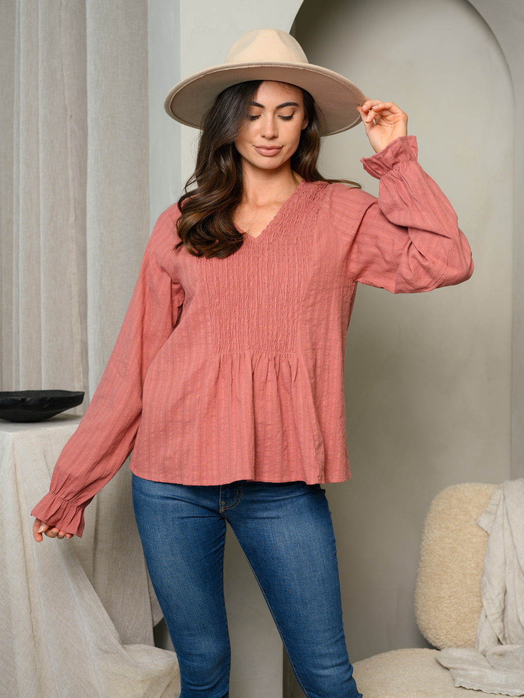 WOMEN'S LONG SLEEVE SMOCKING DETAIL V-NECK TOP