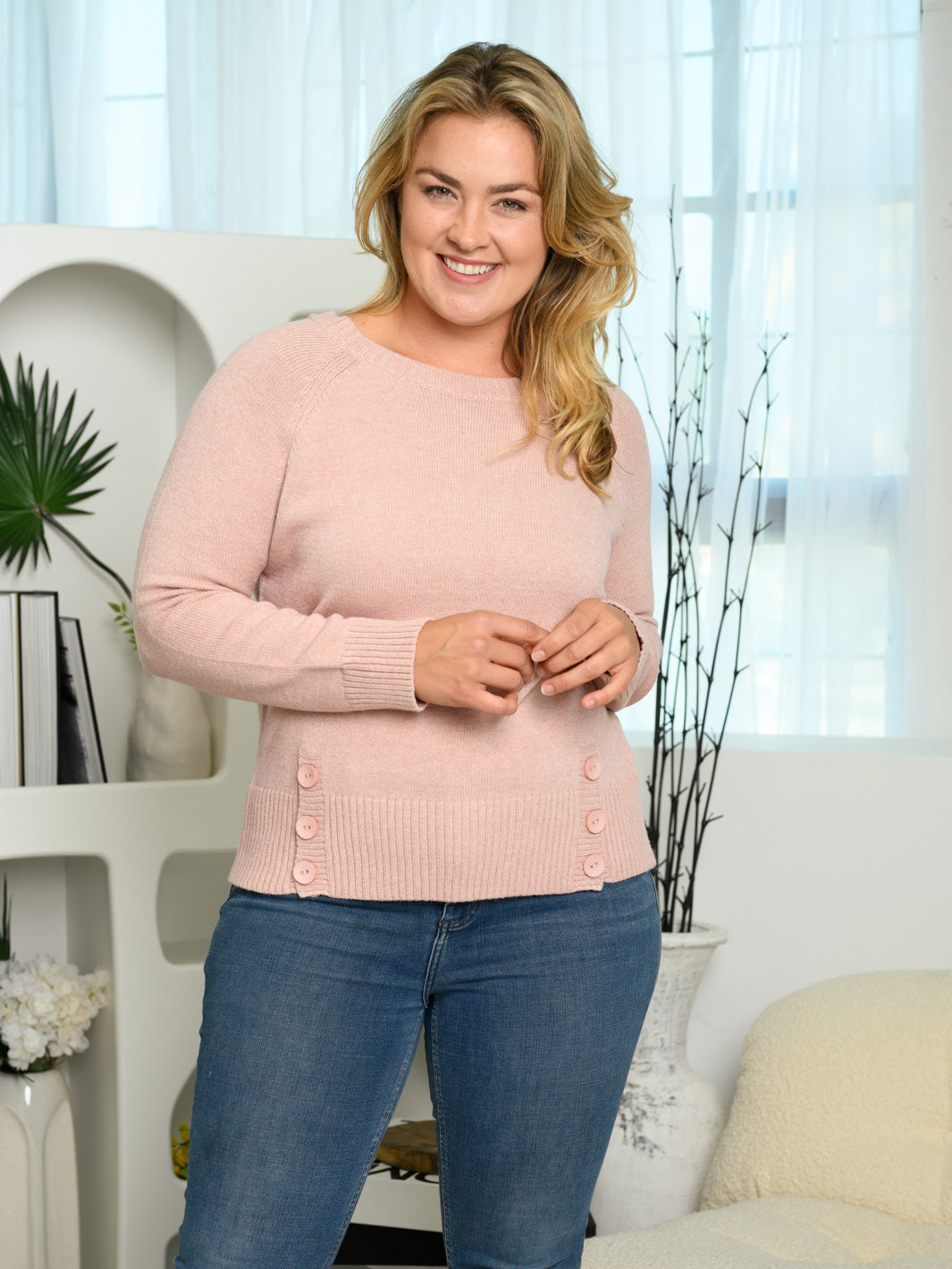 WOMEN'S LONG SLEEVE FRONT BUTTONS DETAILED SWEATER