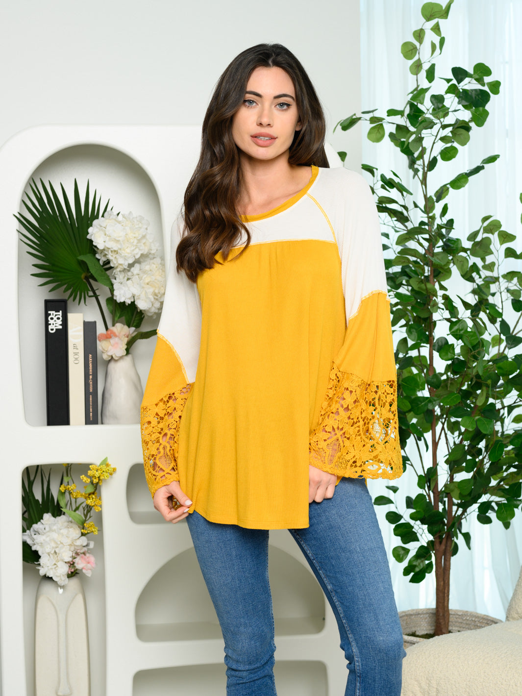 WOMEN'S LONG BELL LACE SLEEVES COLORBLOCK TOP
