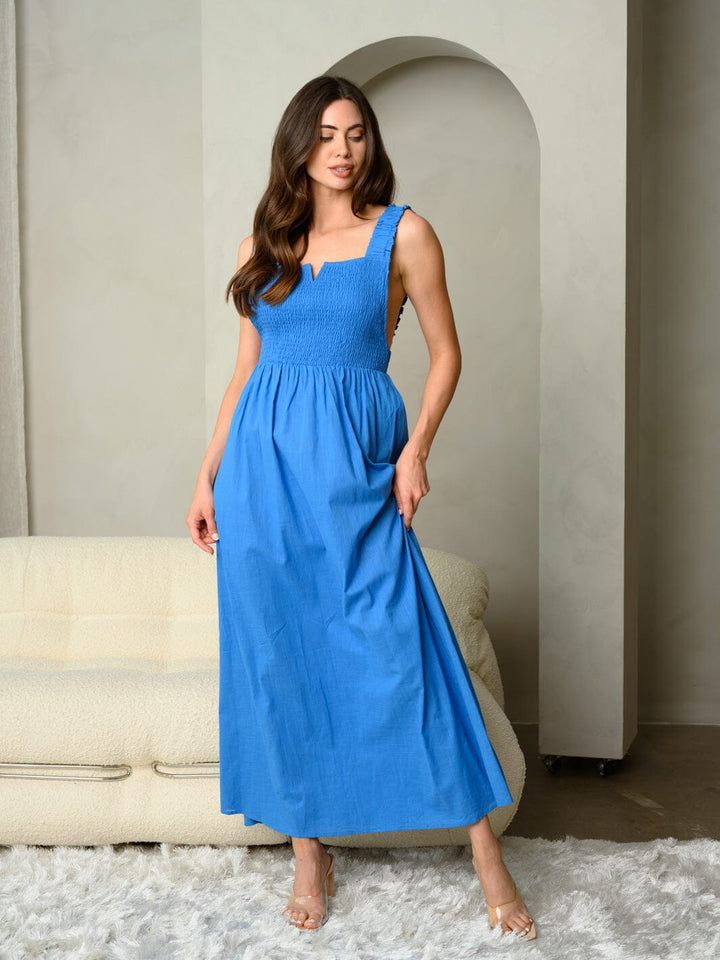 WOMEN'S SLEEVELESS SMOCKED MAXI DRESS