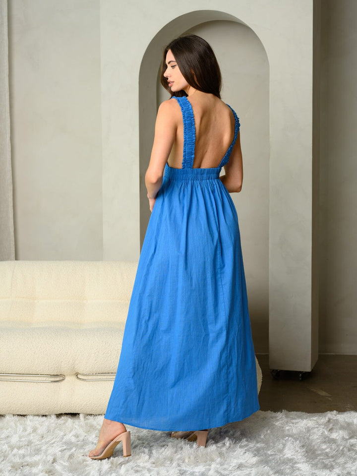 WOMEN'S SLEEVELESS SMOCKED MAXI DRESS