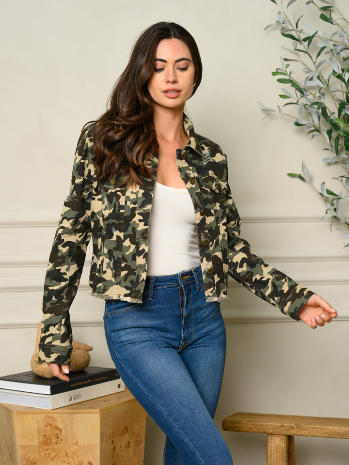WOMEN'S DISTRESSED CAMO JACKET