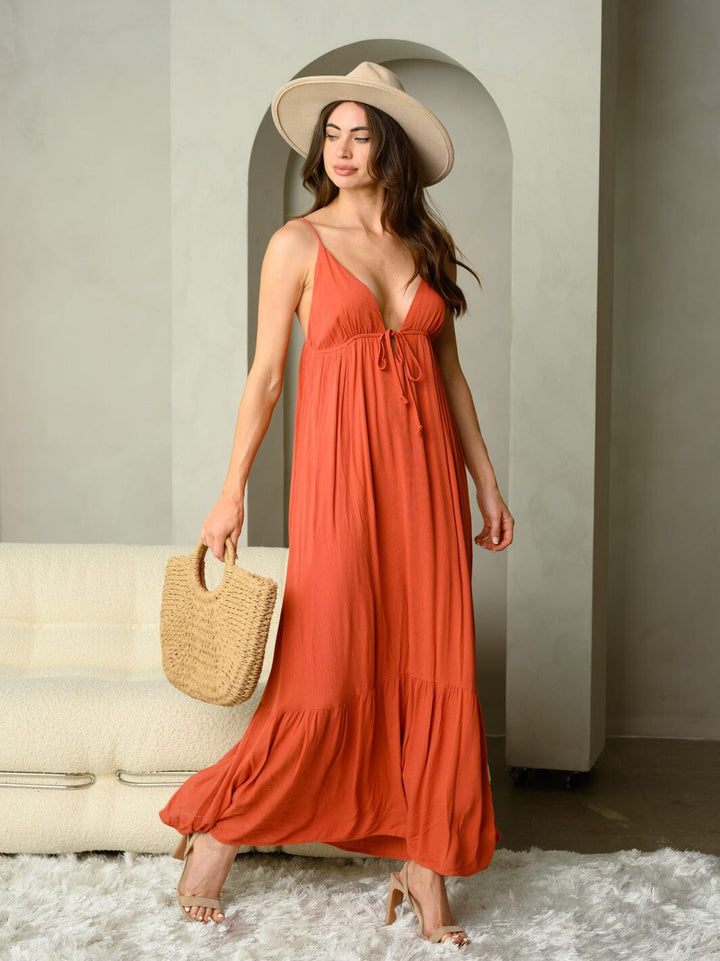 WOMEN'S SLEEVELESS V-NECK FRONT TIE MAXI DRESS