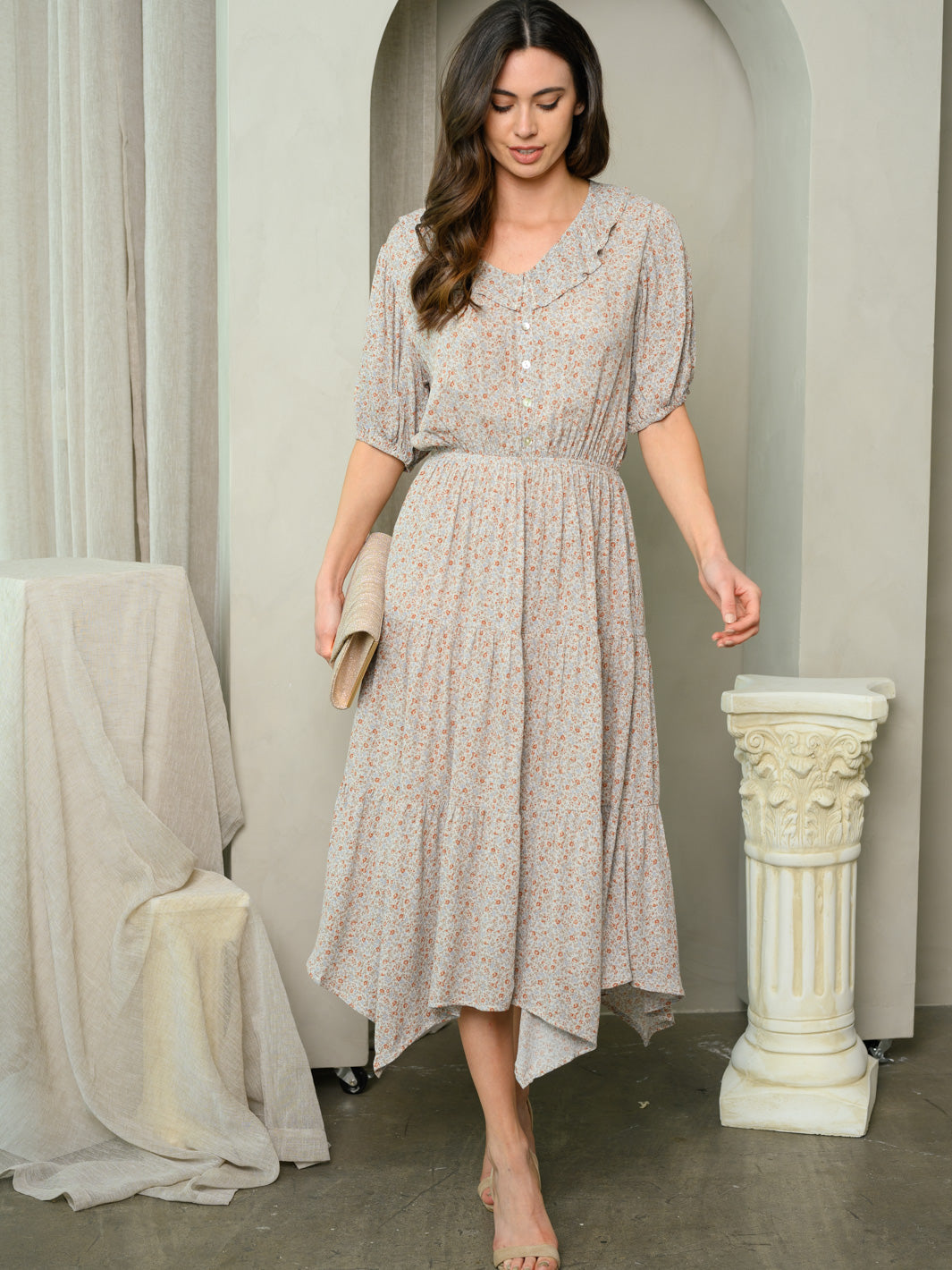 WOMEN'S RUFLE NECK BUTTON DOWN TIERED MIDI DRESS