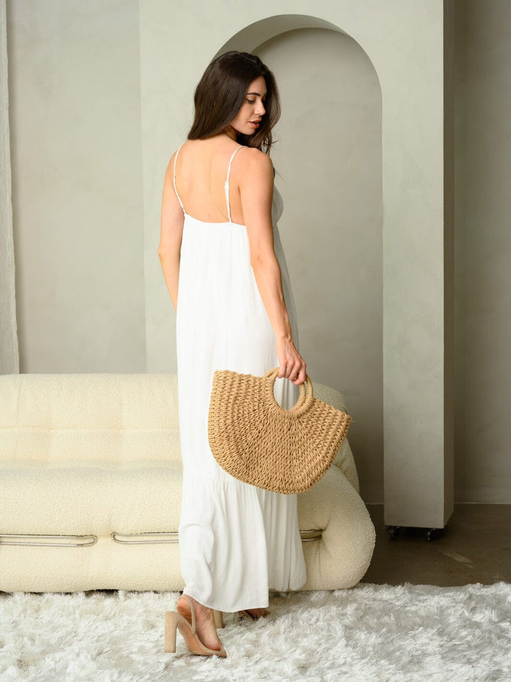 WOMEN'S SLEEVELESS V-NECK FRONT TIE MAXI DRESS