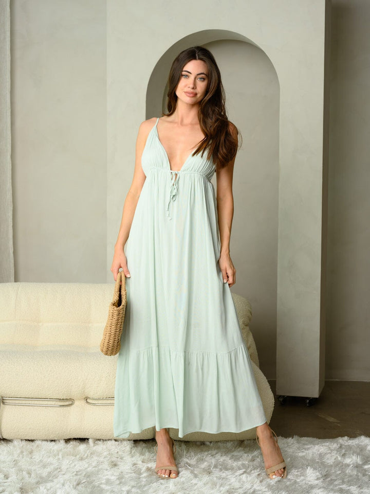 WOMEN'S SLEEVELESS V-NECK FRONT TIE MAXI DRESS