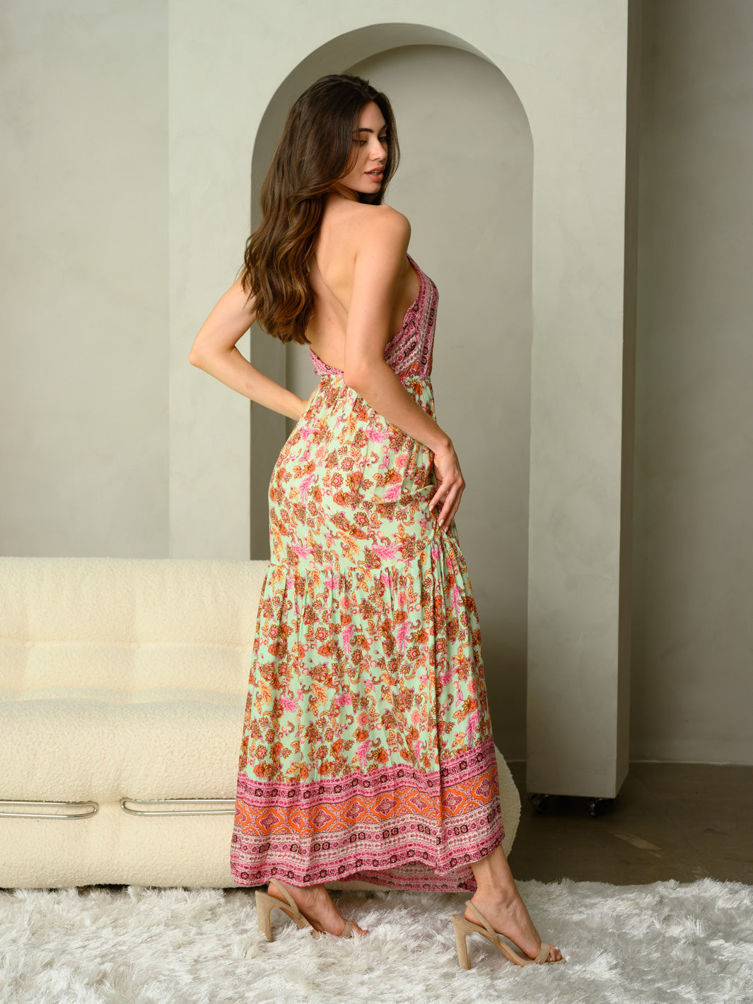 WOMEN'S SLEEVELESS V-NECK MULTI COLOR FLORAL MAXI DRESS