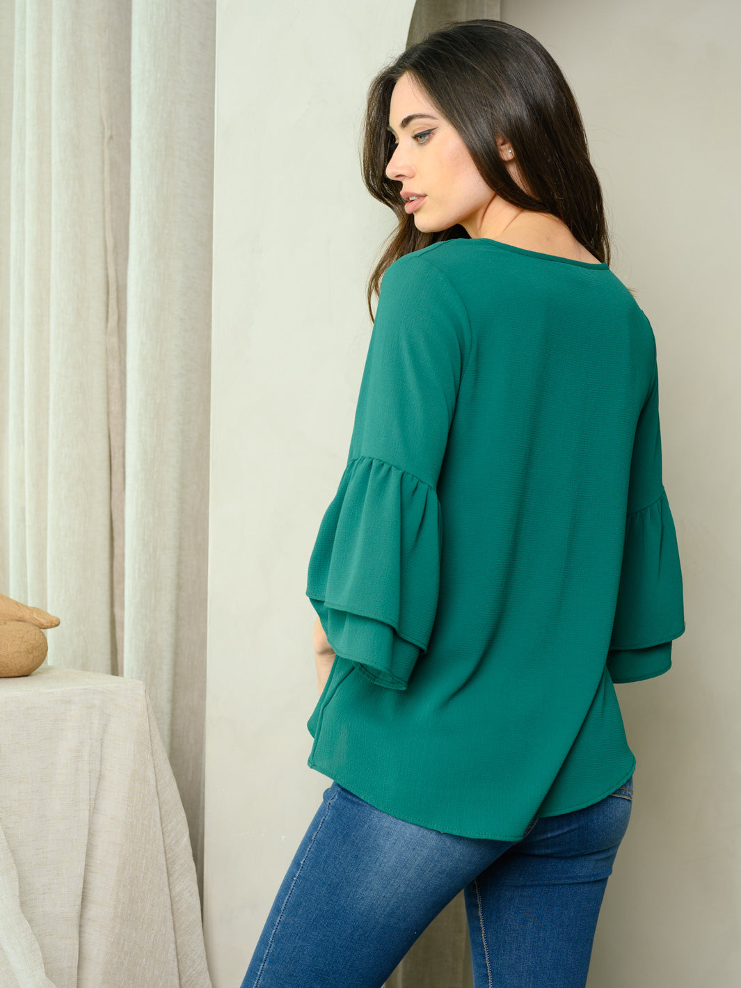 WOMEN'S 3/4 BELL SLEEVES V-NECK TOP