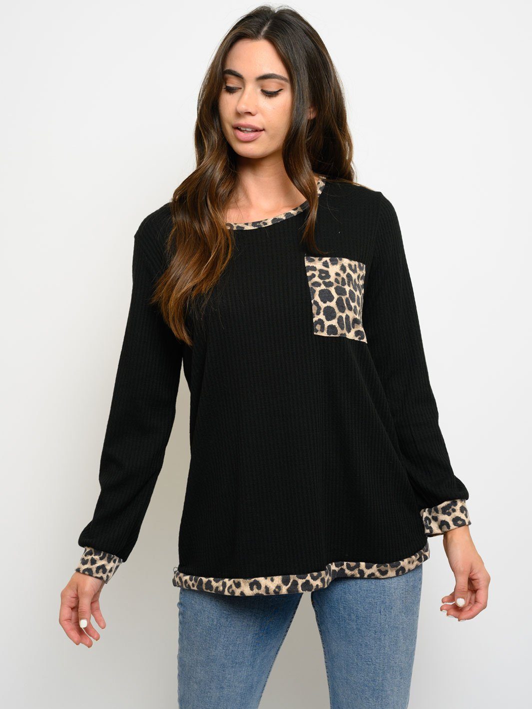 WOMEN'S LONG SLEEVE ANIMAL PRINT TOP
