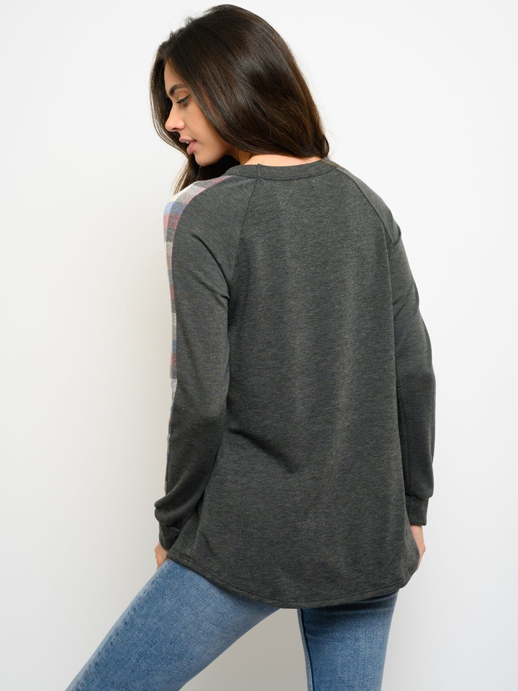 WOMEN'S PLAID LONG SLEEVE FRONT POCKET TOP
