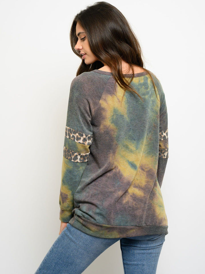 WOMEN'S LONG SLEEVE TIE DYE ANIMAL PRINT TOP