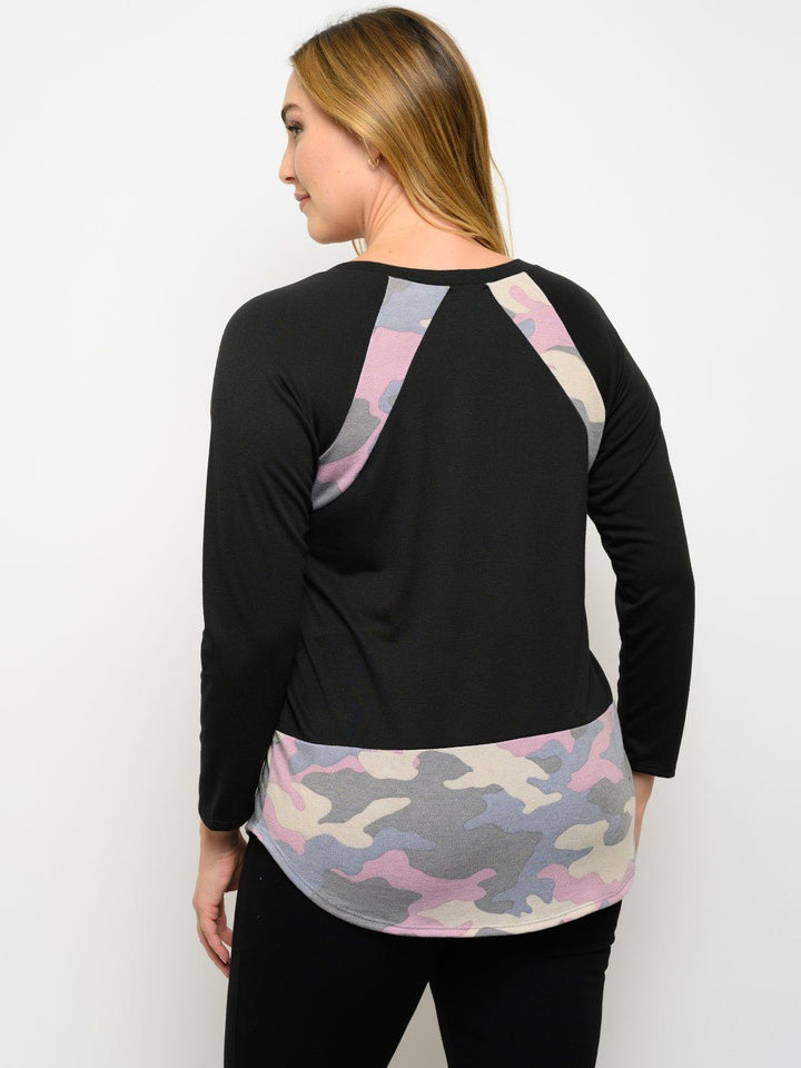 PLUS SIZE CAMO PRINT LONG SLEEVE TOP