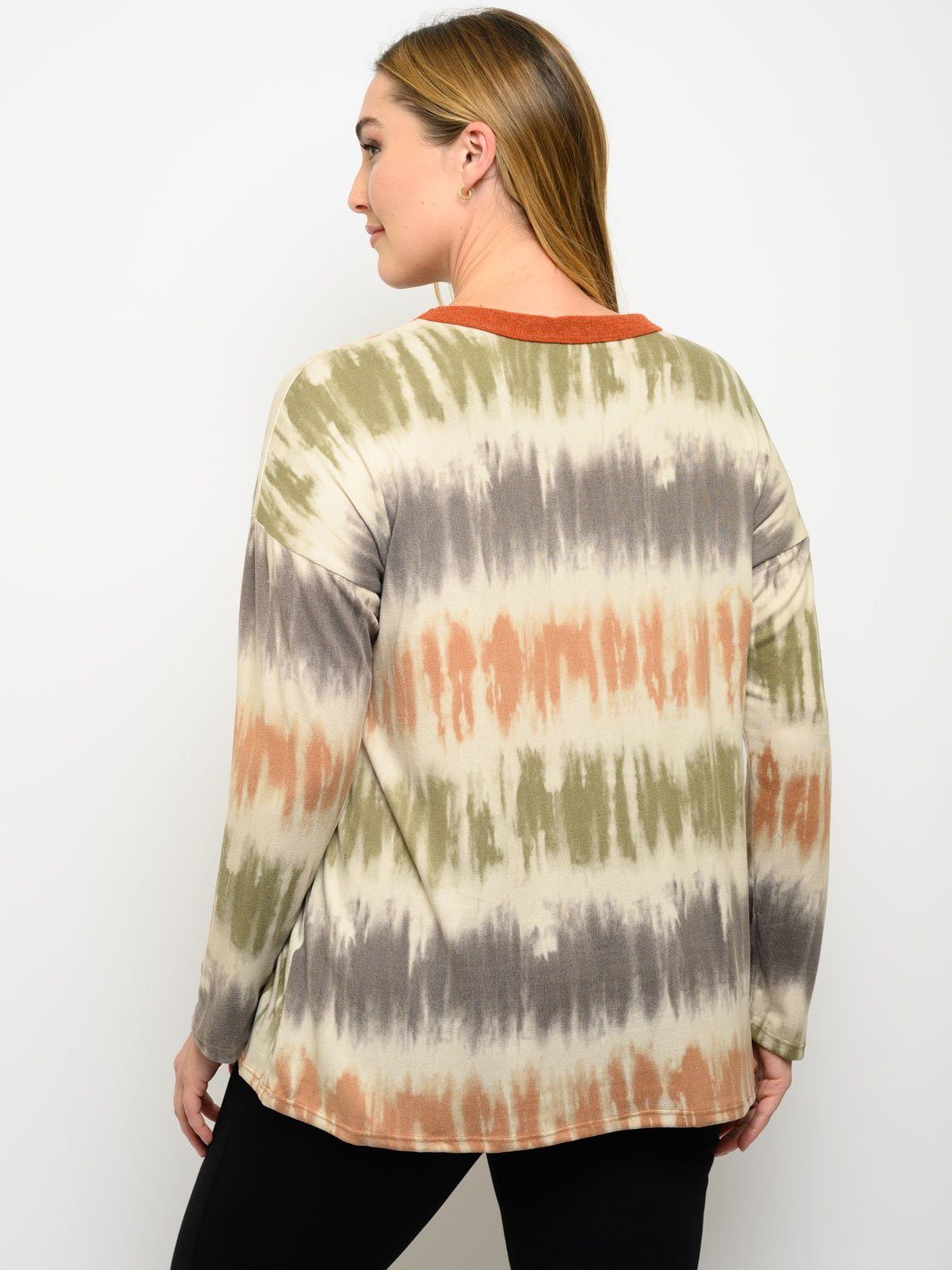 PLUS SIZE TIE DYE FRONT POCKET LONG SLEEVE TOP