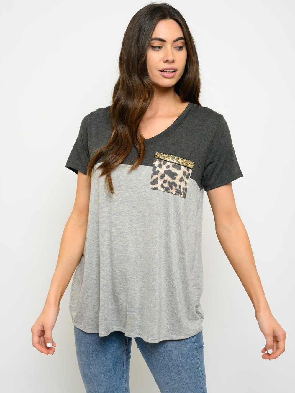 WOMEN'S SHORT SLEEVE FRONT POCKET TOP