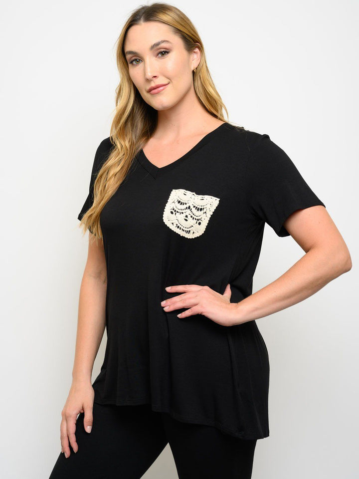 PLUS SIZE TUNIC FRONT POCKET SHORT SLEEVE TOP
