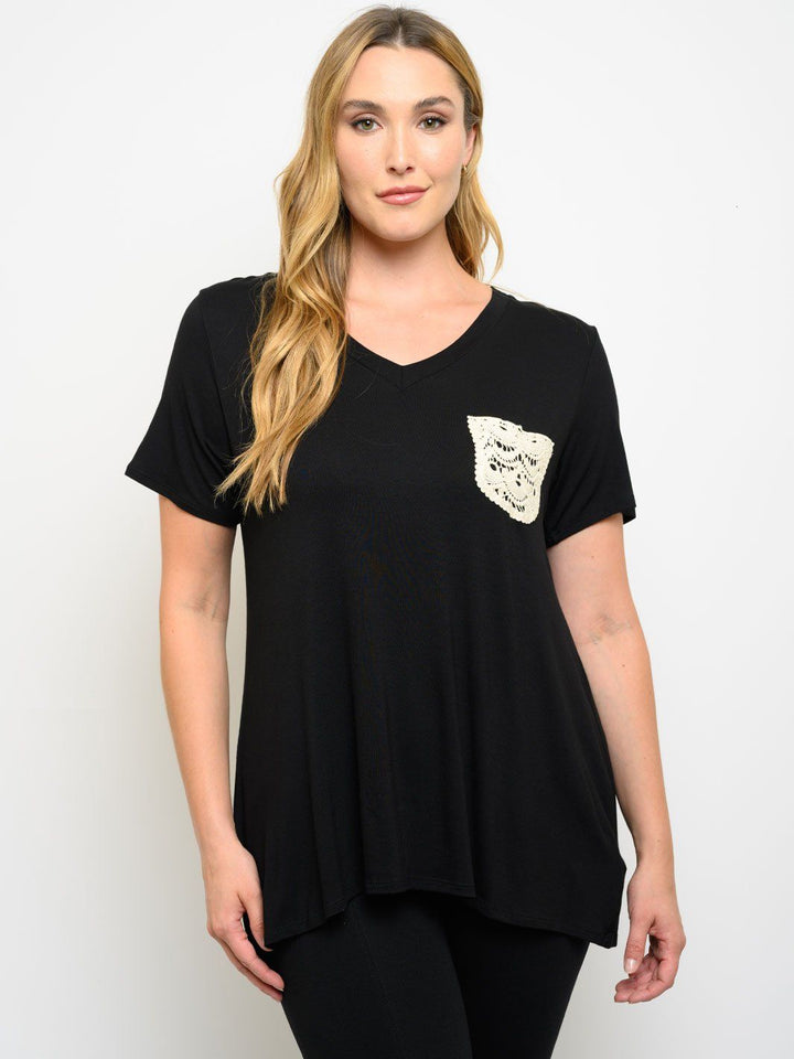 PLUS SIZE TUNIC FRONT POCKET SHORT SLEEVE TOP