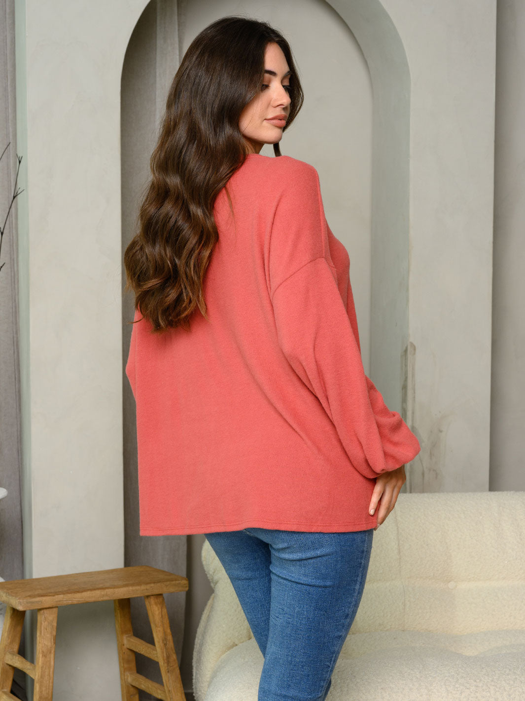 WOMEN'S LONG SLEEVE FRONT RUFFLE SLIT TUNIC TOP