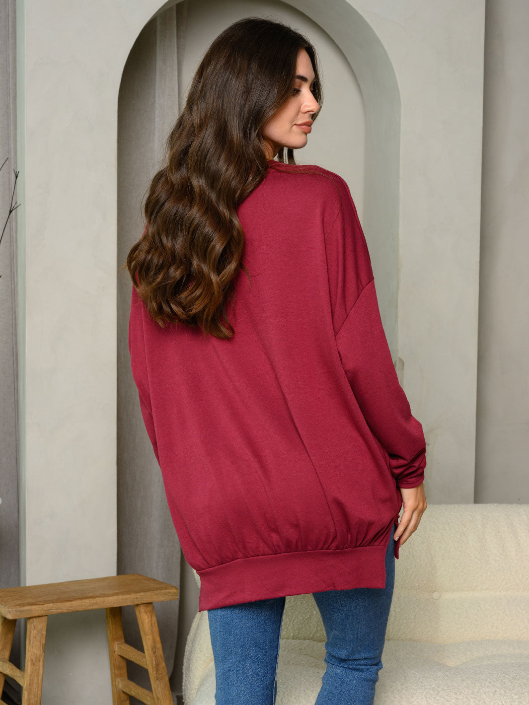WOMEN'S LONG SLEEVE GRAPHIC SWEATER