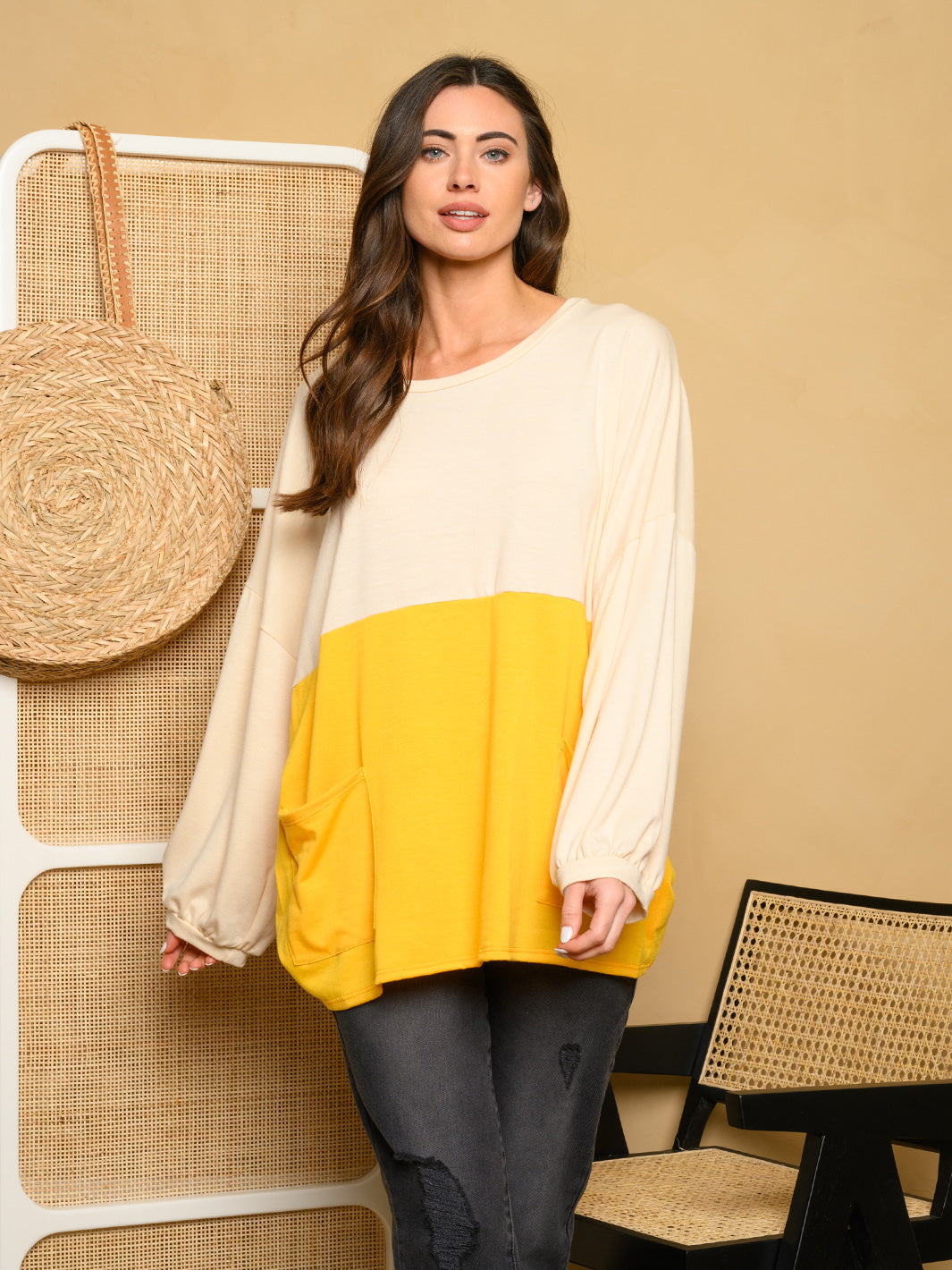 WOMEN'S LONG SLEEVE COLORBLOCK FRONT POCKETS TOP