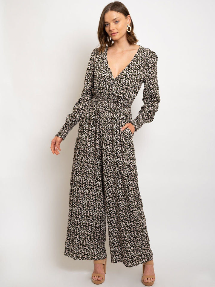 WOMEN'S DITZY PRINTED SMOCKING DETAILED JUMPSUIT